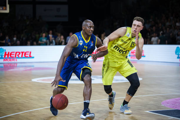 绩似乎暂时 绩似乎暂时